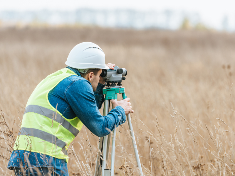 topógrafo deslinde de fincas